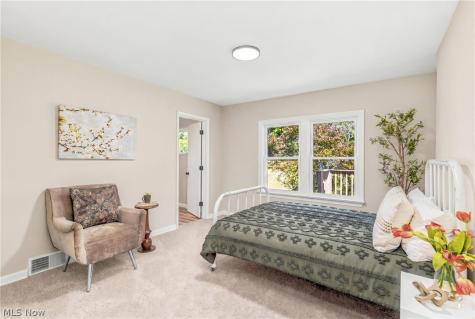4443 Hilltop Drive New Franklin OH 44203