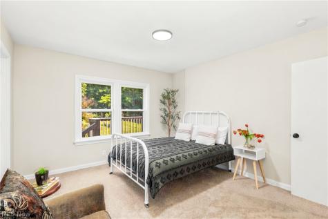 4443 Hilltop Drive New Franklin OH 44203
