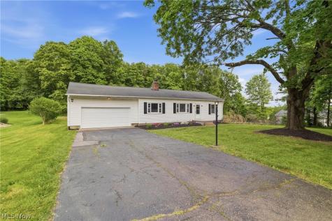 4443 Hilltop Drive New Franklin OH 44203