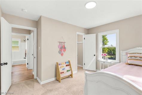 4443 Hilltop Drive New Franklin OH 44203