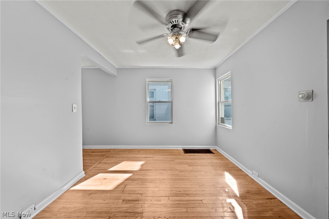 6103 W Clinton Avenue Cleveland OH 44102