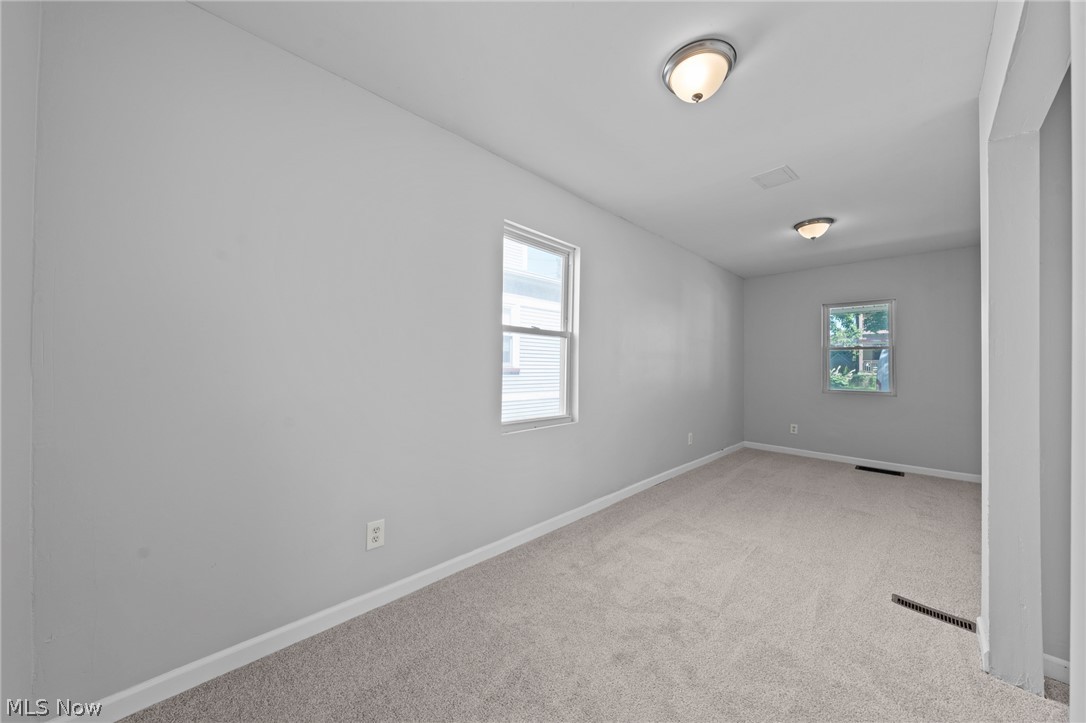 6103 W Clinton Avenue Cleveland OH 44102