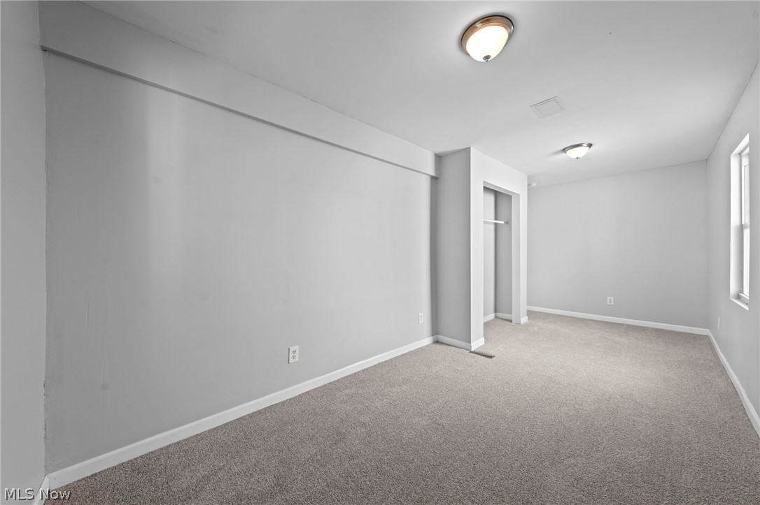 6103 W Clinton Avenue Cleveland OH 44102