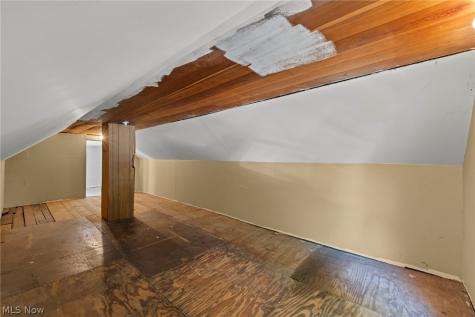 6103 W Clinton Avenue Cleveland OH 44102