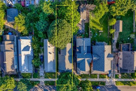 6103 W Clinton Avenue Cleveland OH 44102