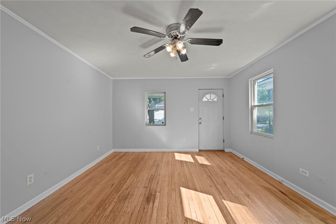6103 W Clinton Avenue Cleveland OH 44102