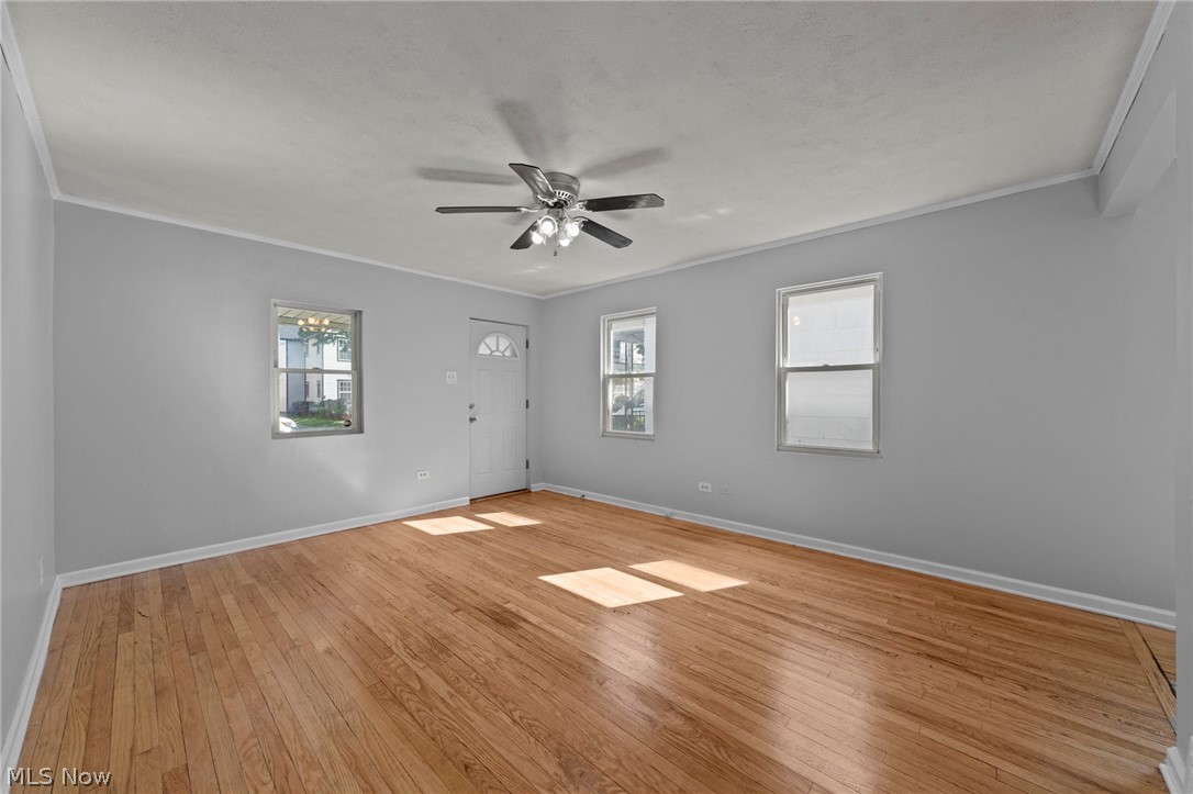 6103 W Clinton Avenue Cleveland OH 44102