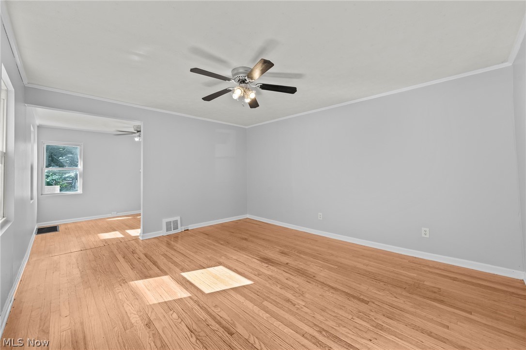6103 W Clinton Avenue Cleveland OH 44102