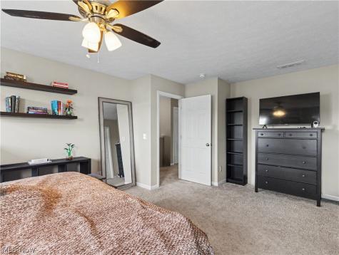 37379 Hunter Lake Drive North Ridgeville OH 44039