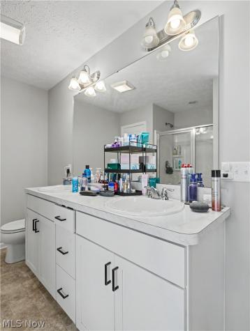 37379 Hunter Lake Drive North Ridgeville OH 44039