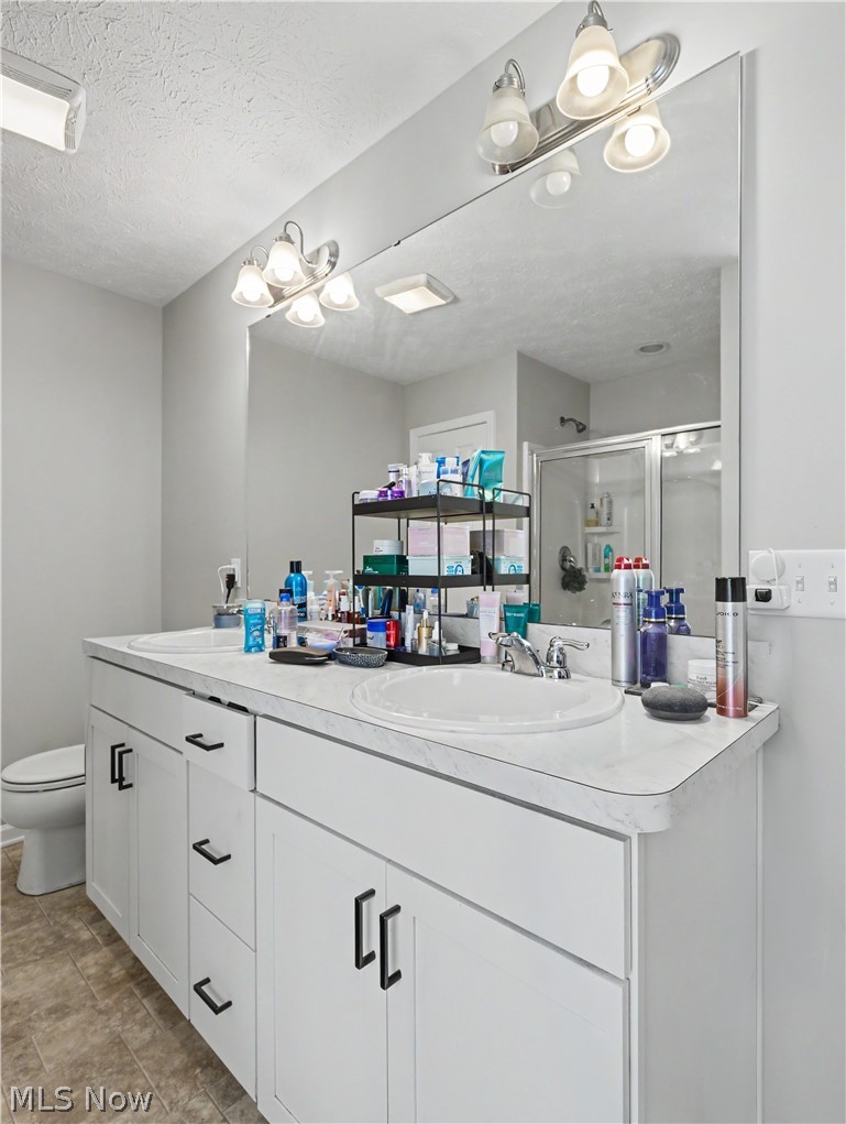 37379 Hunter Lake Drive North Ridgeville OH 44039