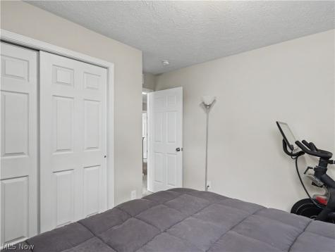 37379 Hunter Lake Drive North Ridgeville OH 44039