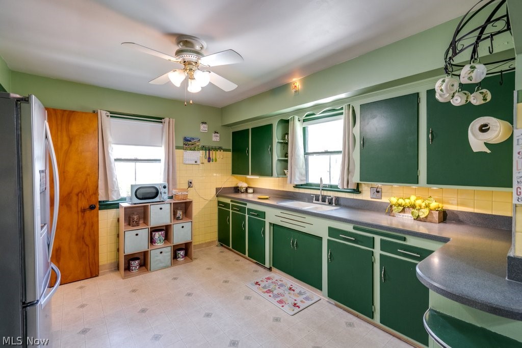 16080 Glenridge Avenue Middleburg Heights OH 44130