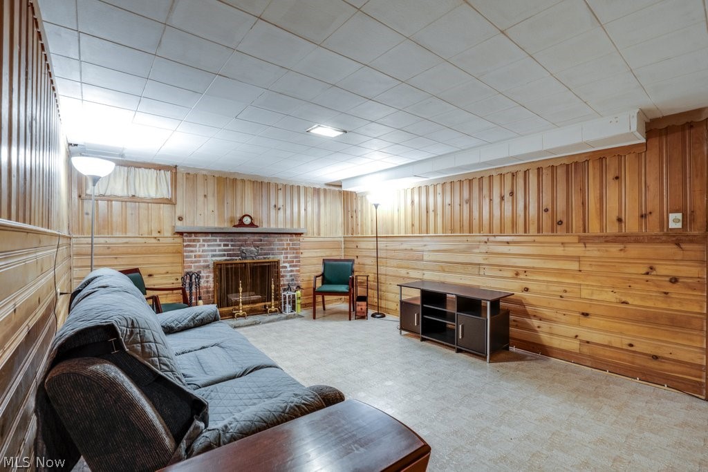 16080 Glenridge Avenue Middleburg Heights OH 44130