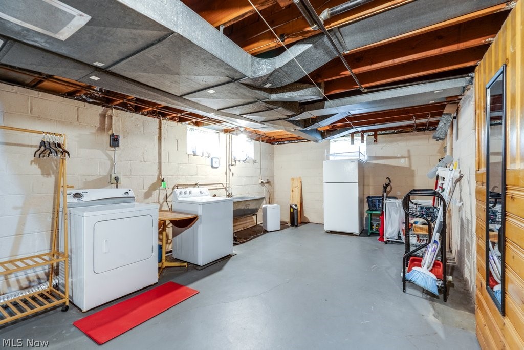 16080 Glenridge Avenue Middleburg Heights OH 44130