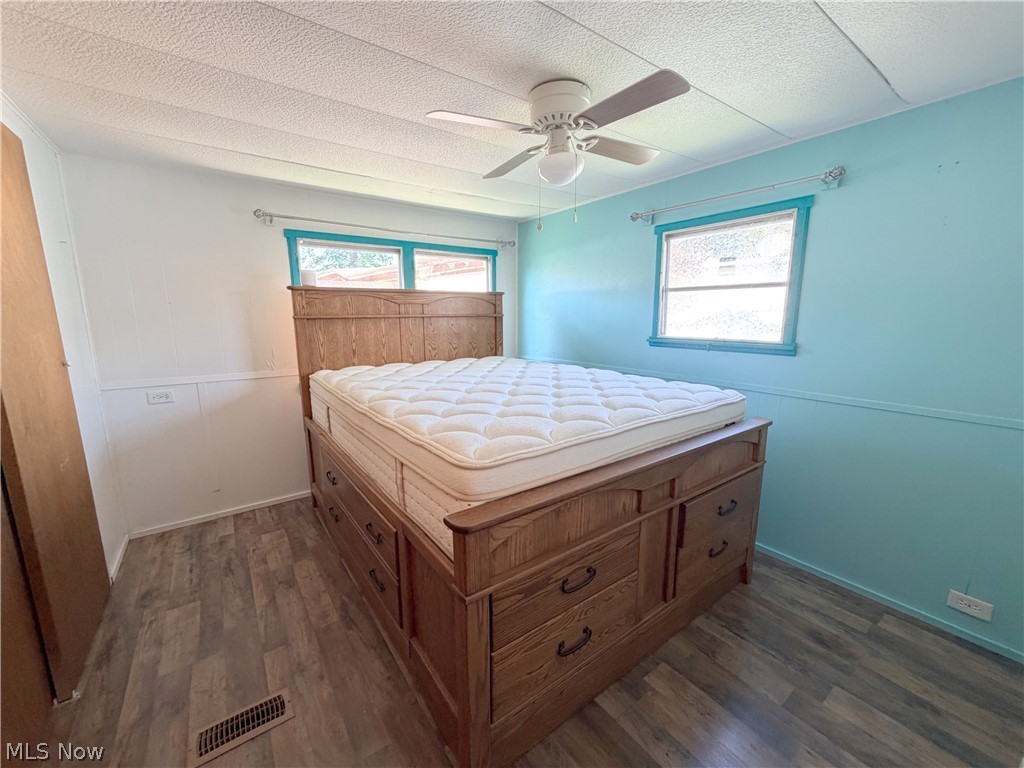 8316 Russell Brooklyn OH 44144