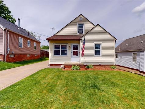 1521 27th Street NE Canton OH 44714