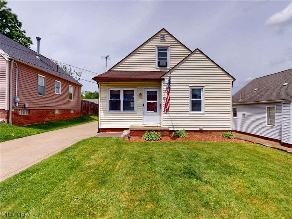 1521 27th Street NE Canton OH 44714
