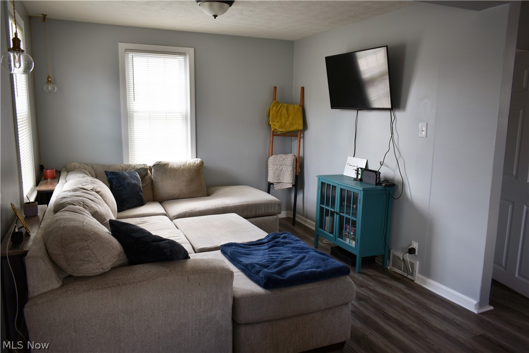 1085 Stratford Street Barberton OH 44203