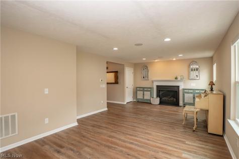 7185 Gauntlet Street SW Massillon OH 44646