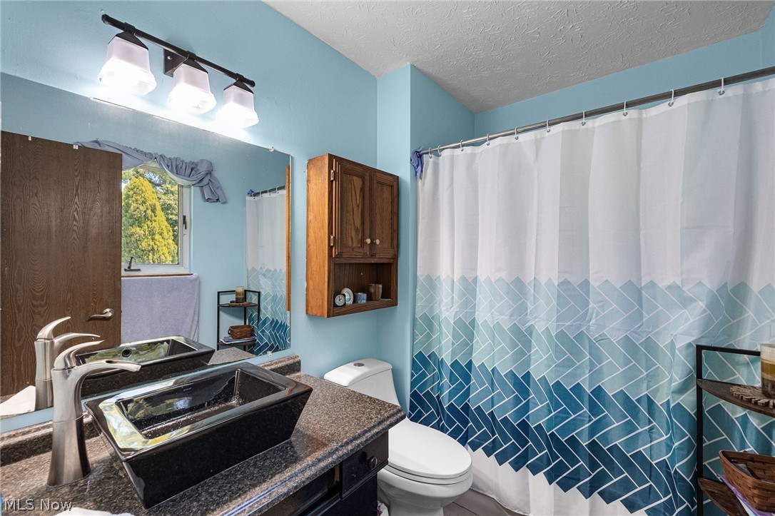 4164 Berkeley Drive Sheffield Village OH 44054