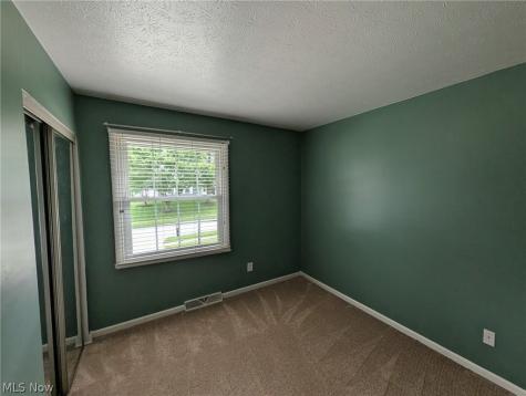 2904 Burr Oak Drive Akron OH 44333