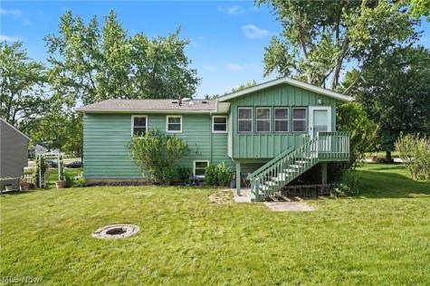2904 Burr Oak Drive Akron OH 44333