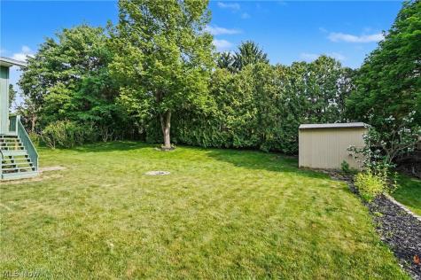 2904 Burr Oak Drive Akron OH 44333
