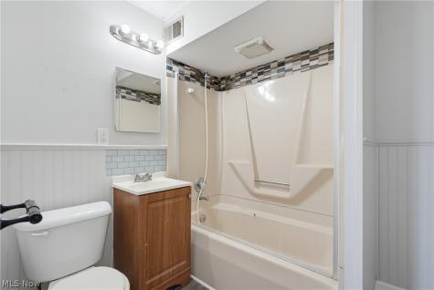 9507 Plymouth Avenue Garfield Heights OH 44125