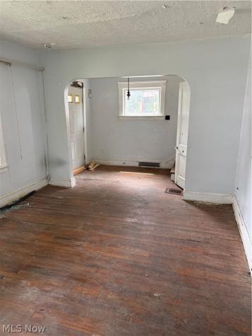 512 E 112th Street Cleveland OH 44108