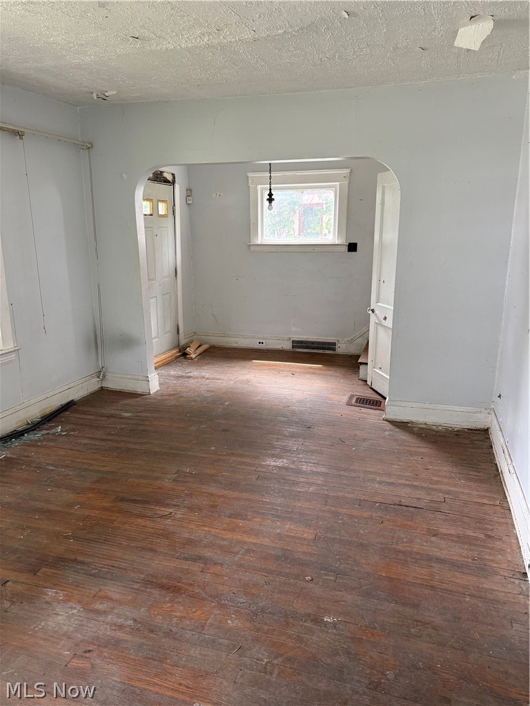 512 E 112th Street Cleveland OH 44108