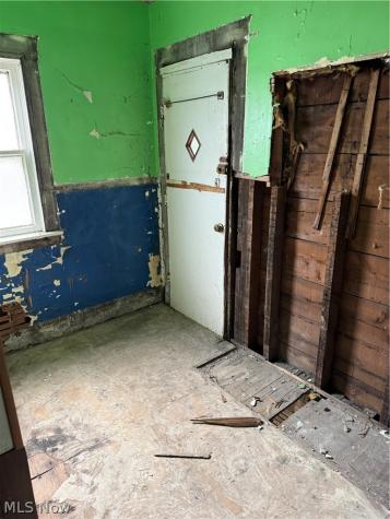 512 E 112th Street Cleveland OH 44108