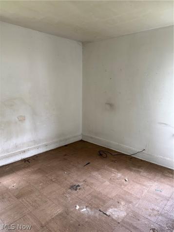 512 E 112th Street Cleveland OH 44108