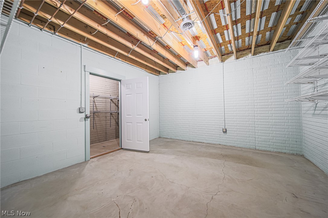 7575 Brown Road Shreve OH 44676
