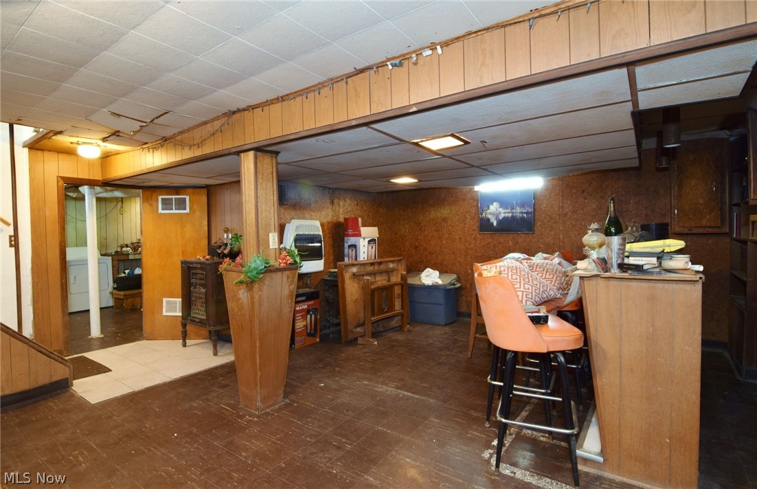 4253 E 162nd Street Cleveland OH 44128