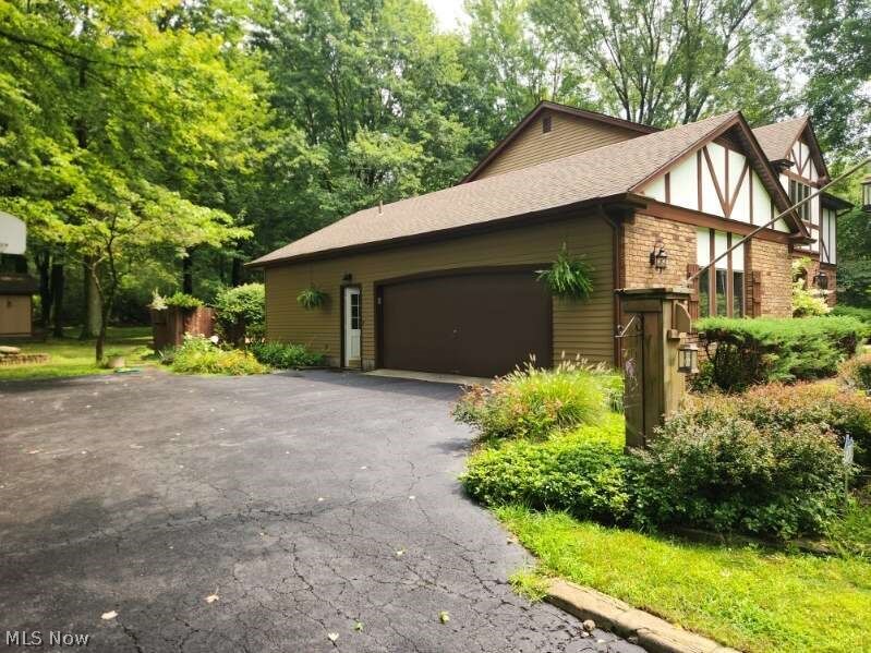 7835 Memory Lane Canfield OH 44406