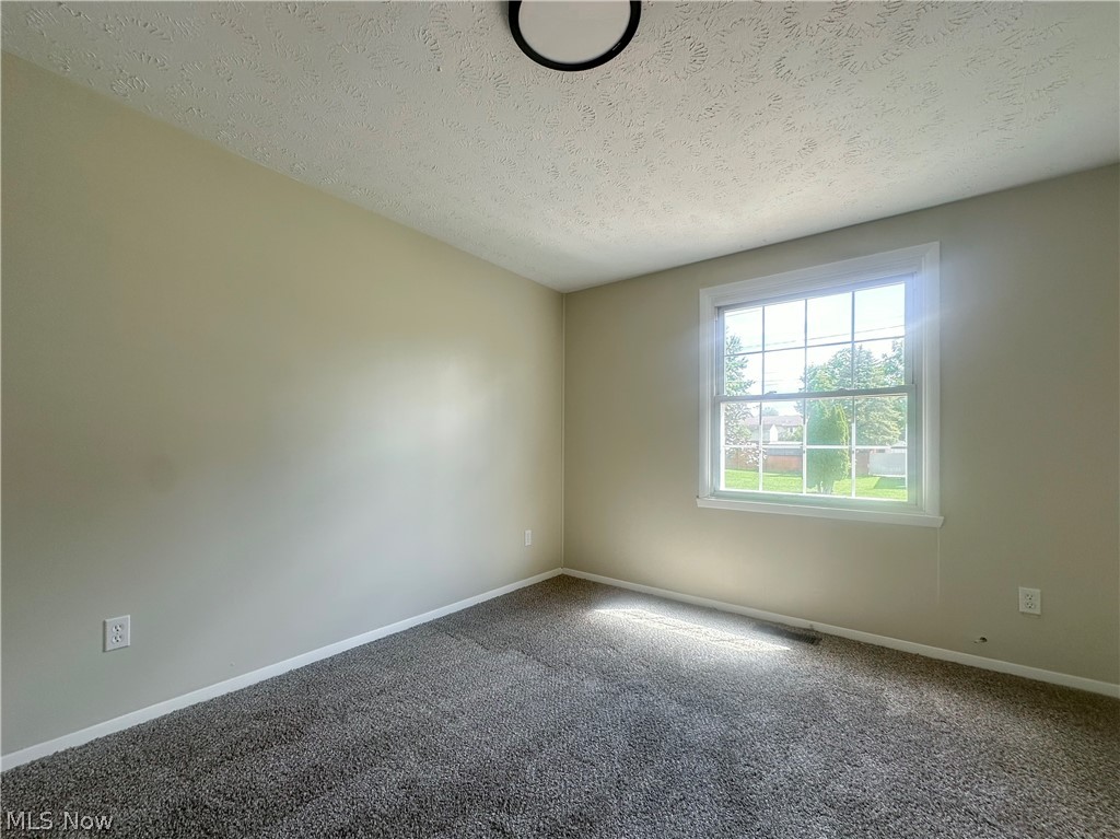 322 West Street Niles OH 44446