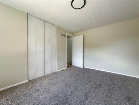 322 West Street Niles OH 44446