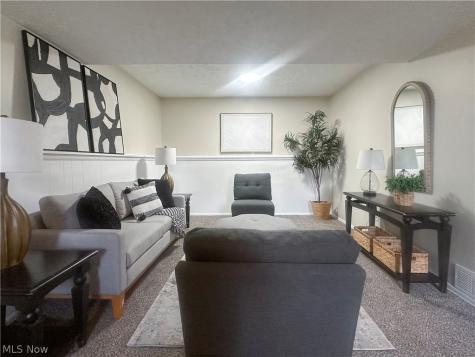 322 West Street Niles OH 44446