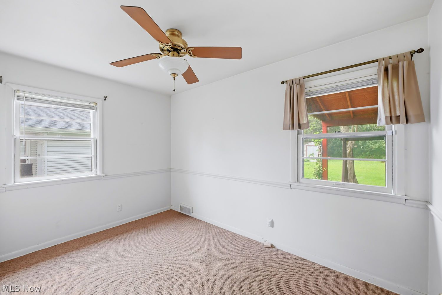 219 Eldon Drive NW Warren OH 44483