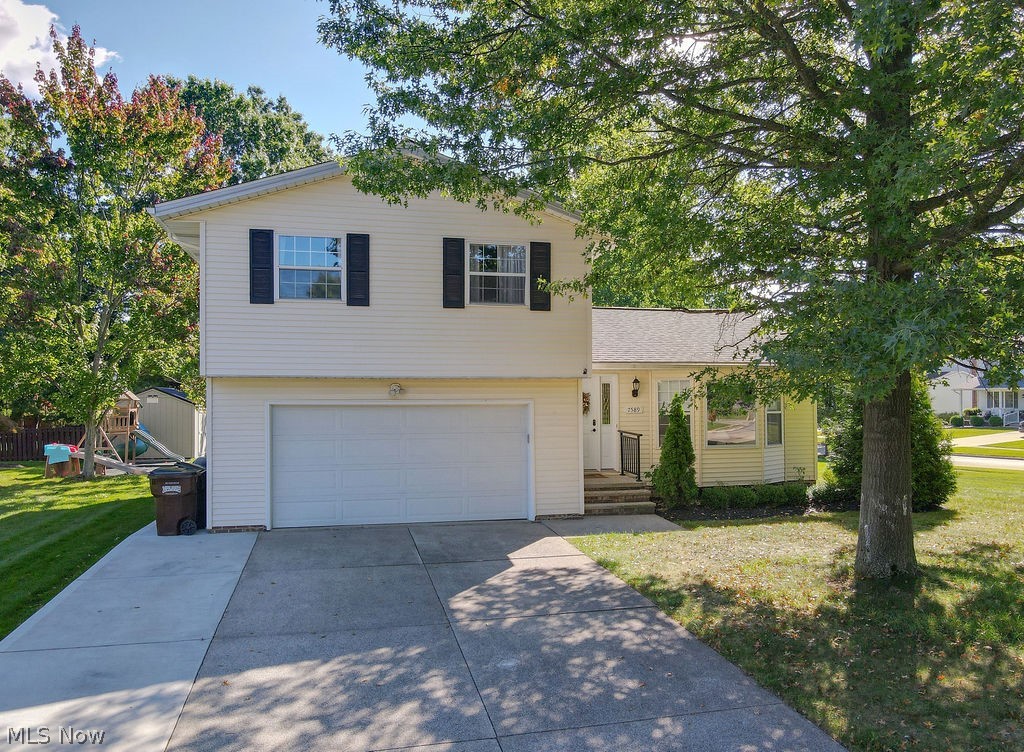 7589 Deer Run Trail Parma OH 44130