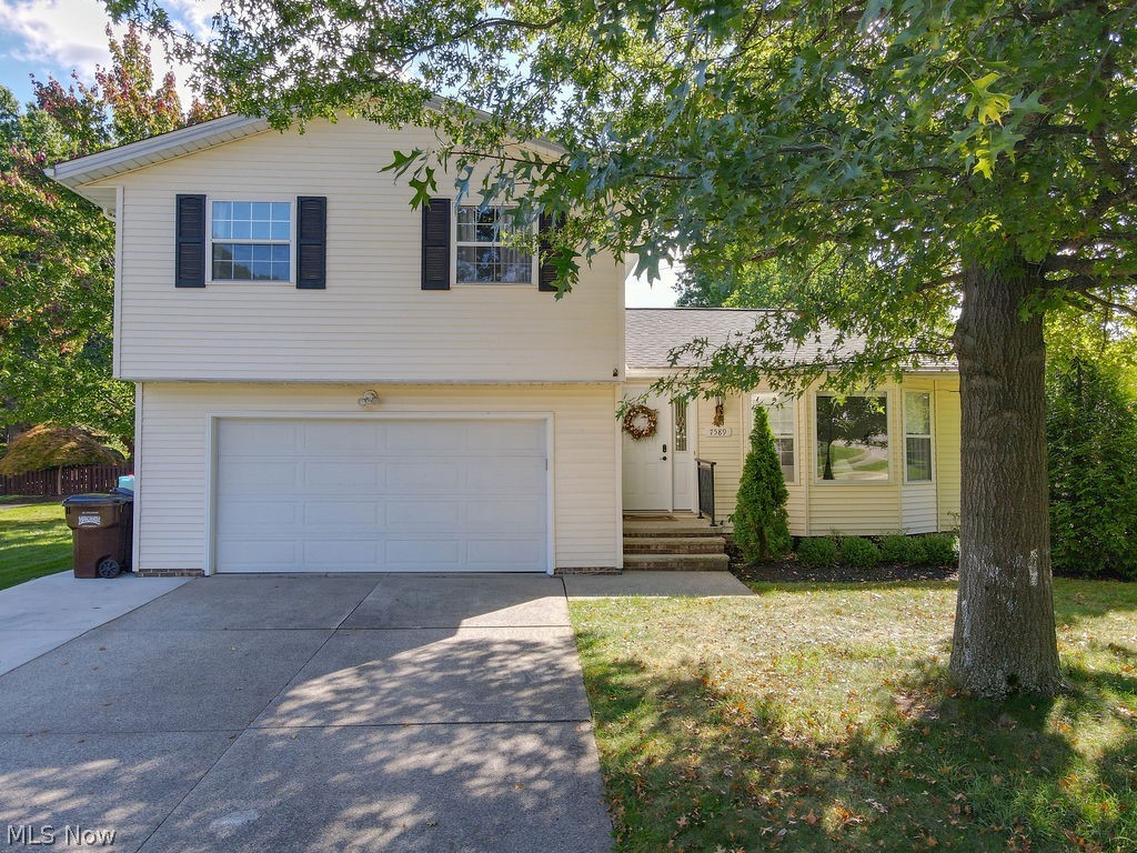 7589 Deer Run Trail Parma OH 44130