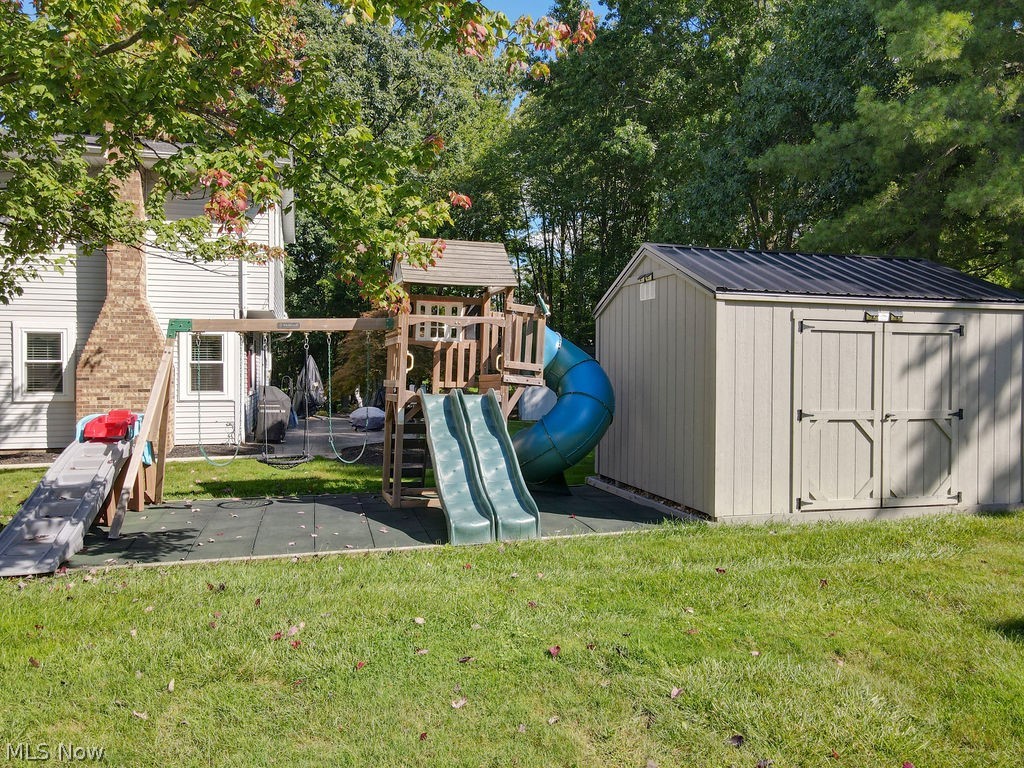 7589 Deer Run Trail Parma OH 44130