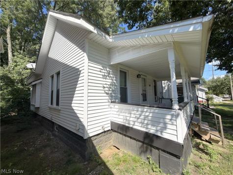 547 Morgan Avenue Akron OH 44311