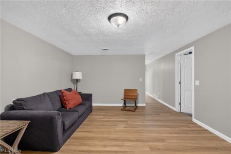 8944 Colton Street NW Massillon OH 44646