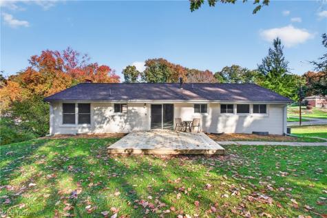 8944 Colton Street NW Massillon OH 44646