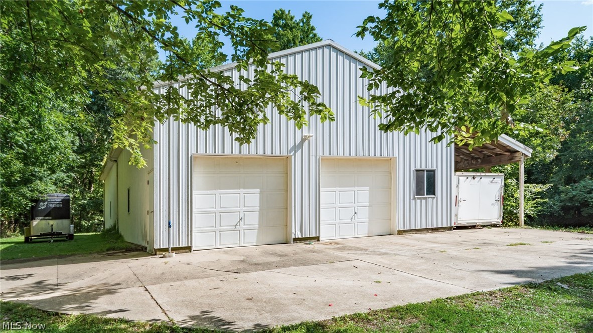 320 Homestead Drive New Concord OH 43762