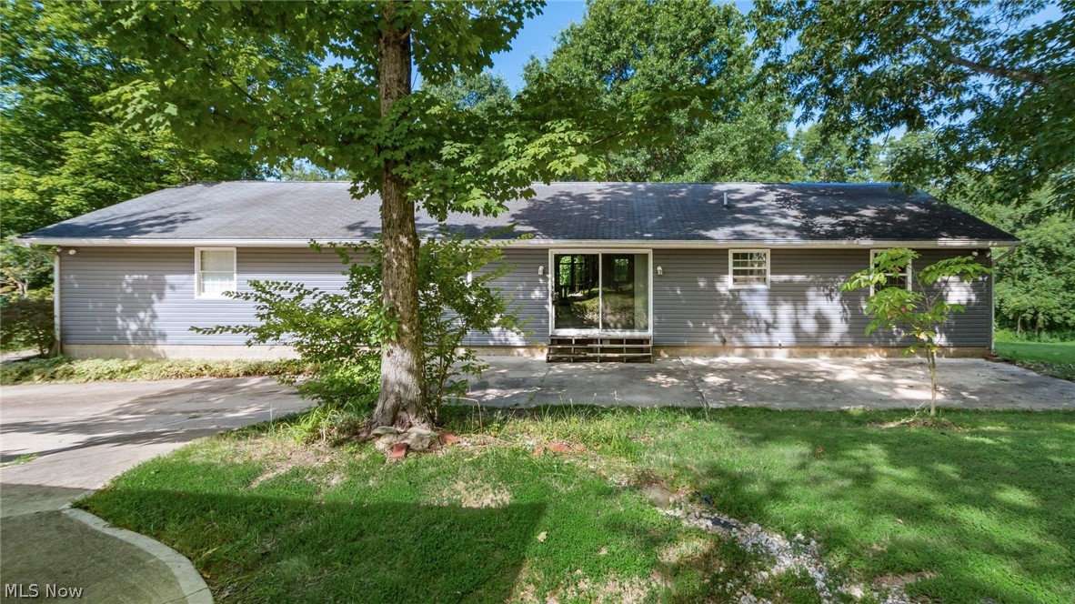 320 Homestead Drive New Concord OH 43762