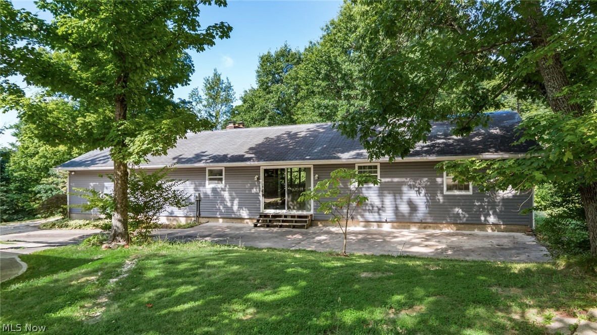 320 Homestead Drive New Concord OH 43762