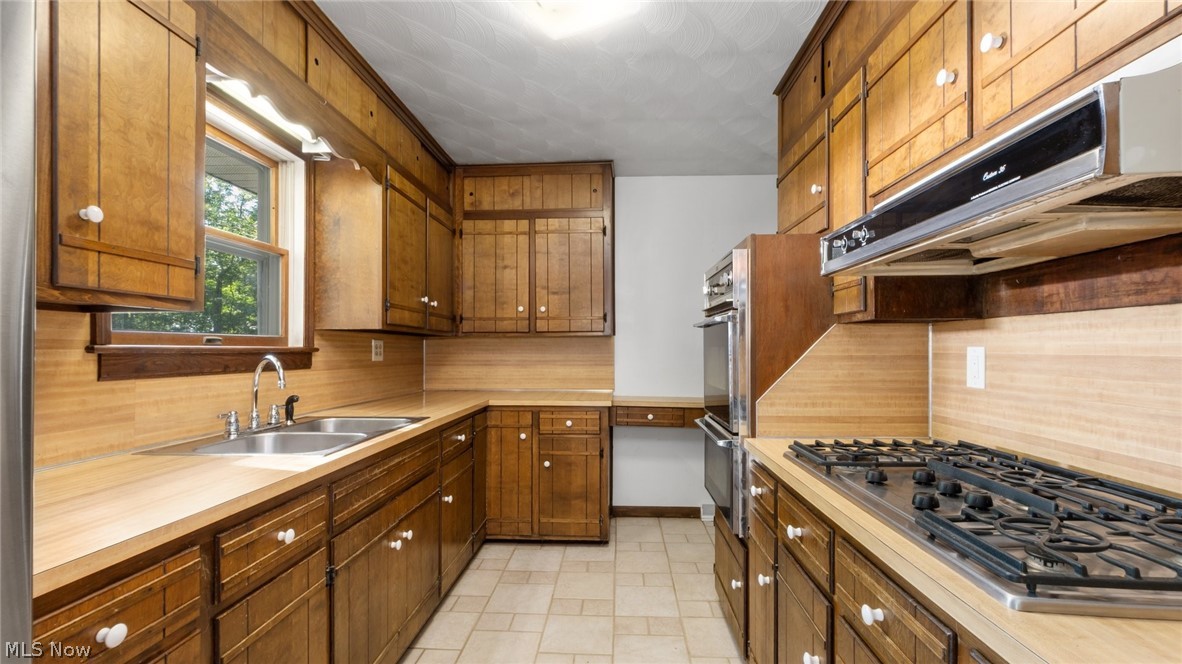 320 Homestead Drive New Concord OH 43762